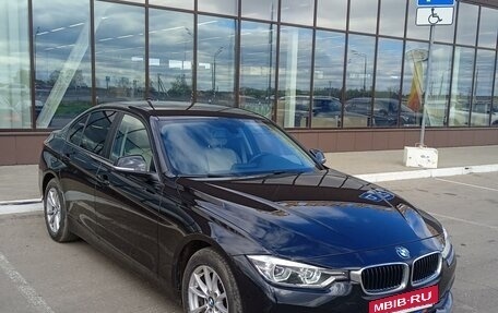 BMW 3 серия, 2018 год, 2 800 000 рублей, 2 фотография