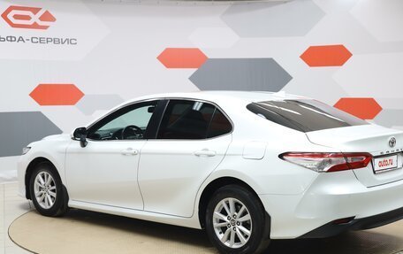 Toyota Camry, 2020 год, 2 850 000 рублей, 7 фотография