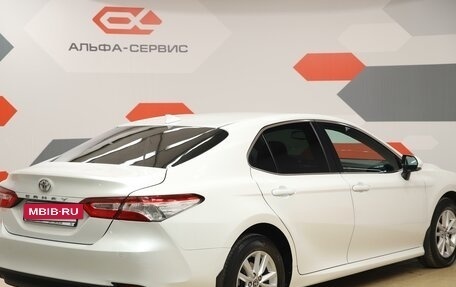 Toyota Camry, 2020 год, 2 850 000 рублей, 5 фотография