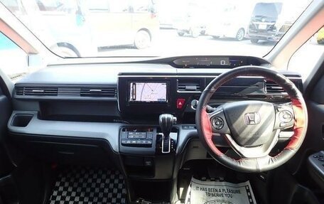 Honda Stepwgn IV, 2015 год, 1 392 000 рублей, 9 фотография