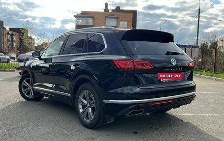 Volkswagen Touareg III, 2019 год, 5 950 000 рублей, 2 фотография