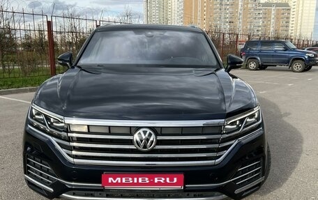 Volkswagen Touareg III, 2019 год, 5 950 000 рублей, 5 фотография