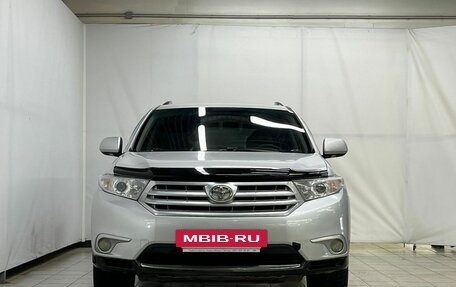 Toyota Highlander III, 2010 год, 2 305 000 рублей, 2 фотография