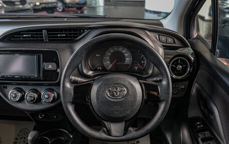 Toyota Vitz, 2018 год, 1 249 000 рублей, 5 фотография