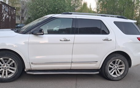Ford Explorer VI, 2013 год, 3 100 000 рублей, 2 фотография