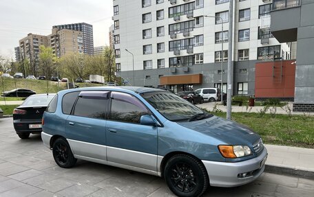 Toyota Ipsum II, 1999 год, 585 000 рублей, 3 фотография