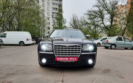 Chrysler 300C II, 2006 год, 1 550 000 рублей, 3 фотография