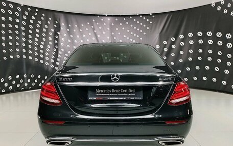 Mercedes-Benz E-Класс, 2016 год, 4 500 000 рублей, 6 фотография