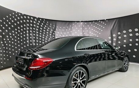 Mercedes-Benz E-Класс, 2016 год, 4 500 000 рублей, 7 фотография