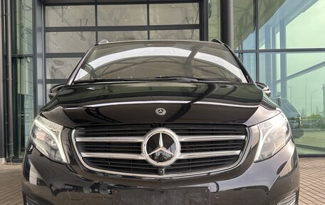 Mercedes-Benz V-Класс, 2020 год, 5 900 000 рублей, 3 фотография
