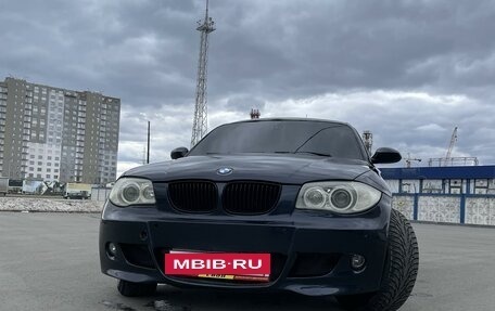 BMW 1 серия, 2007 год, 715 000 рублей, 2 фотография
