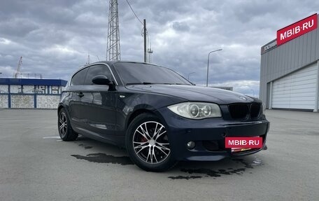 BMW 1 серия, 2007 год, 715 000 рублей, 3 фотография