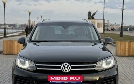 Volkswagen Touareg III, 2014 год, 2 390 000 рублей, 2 фотография