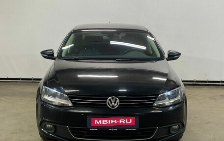 Volkswagen Jetta VI, 2013 год, 1 185 000 рублей, 2 фотография