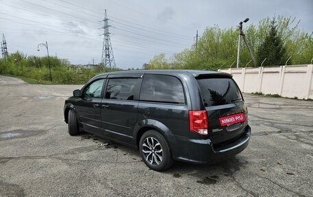 Dodge Caravan V, 2011 год, 1 518 000 рублей, 4 фотография