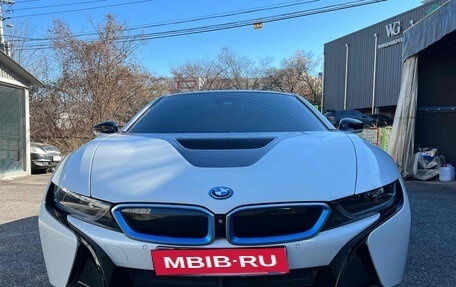 BMW i8 I рестайлинг, 2015 год, 5 870 000 рублей, 3 фотография