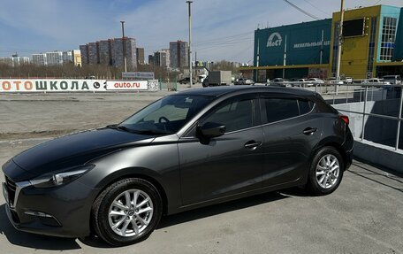 Mazda Axela, 2017 год, 1 795 000 рублей, 4 фотография