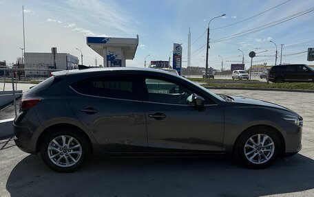 Mazda Axela, 2017 год, 1 795 000 рублей, 8 фотография