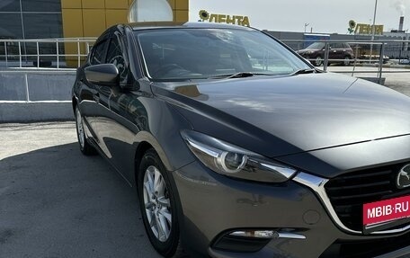 Mazda Axela, 2017 год, 1 795 000 рублей, 2 фотография
