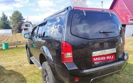 Nissan Pathfinder, 2010 год, 1 950 000 рублей, 8 фотография