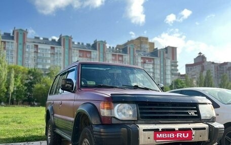 Mitsubishi Pajero III рестайлинг, 1993 год, 450 000 рублей, 2 фотография