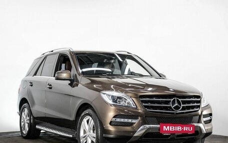 Mercedes-Benz M-Класс, 2013 год, 2 925 000 рублей, 3 фотография