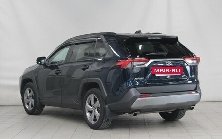 Toyota RAV4, 2020 год, 3 600 000 рублей, 3 фотография