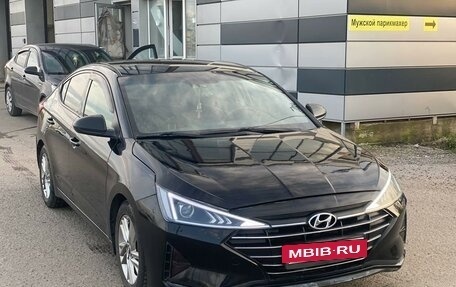 Hyundai Elantra VI рестайлинг, 2018 год, 1 400 000 рублей, 3 фотография