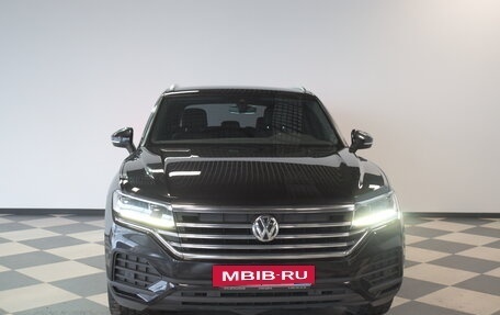 Volkswagen Touareg III, 2018 год, 4 753 000 рублей, 2 фотография