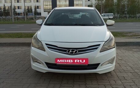 Hyundai Solaris II рестайлинг, 2015 год, 580 000 рублей, 2 фотография