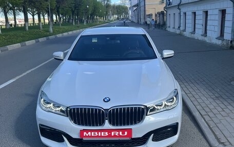 BMW 7 серия, 2018 год, 4 220 000 рублей, 4 фотография