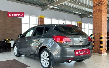 Opel Astra J, 2011 год, 789 900 рублей, 3 фотография