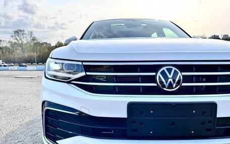Volkswagen Tiguan II, 2024 год, 5 199 000 рублей, 3 фотография