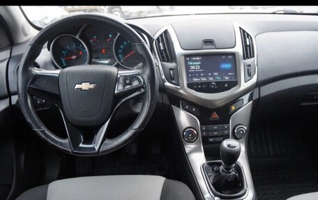 Chevrolet Cruze II, 2015 год, 800 000 рублей, 2 фотография