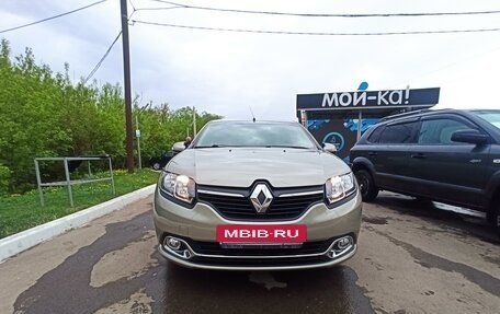 Renault Logan II, 2015 год, 965 000 рублей, 3 фотография