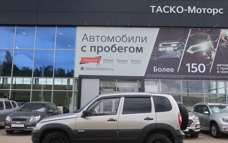 Chevrolet Niva I рестайлинг, 2011 год, 454 000 рублей, 3 фотография