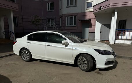 Honda Accord IX рестайлинг, 2015 год, 1 990 000 рублей, 2 фотография