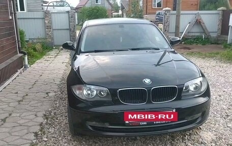 BMW 1 серия, 2009 год, 850 000 рублей, 2 фотография