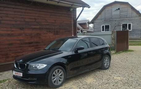 BMW 1 серия, 2009 год, 850 000 рублей, 6 фотография