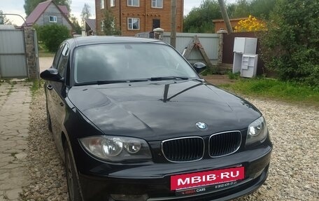 BMW 1 серия, 2009 год, 850 000 рублей, 3 фотография