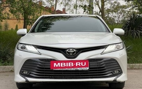 Toyota Camry, 2018 год, 3 100 000 рублей, 4 фотография