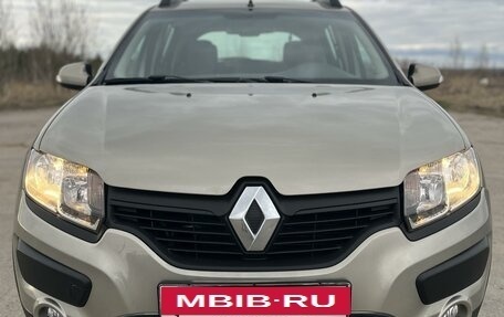 Renault Sandero II рестайлинг, 2015 год, 965 000 рублей, 2 фотография