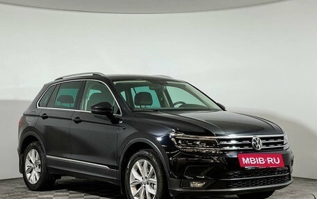 Volkswagen Tiguan II, 2018 год, 3 428 000 рублей, 3 фотография