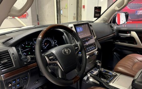 Toyota Land Cruiser 200, 2016 год, 6 547 000 рублей, 7 фотография