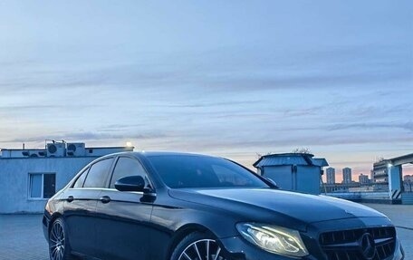 Mercedes-Benz E-Класс, 2016 год, 2 500 000 рублей, 3 фотография