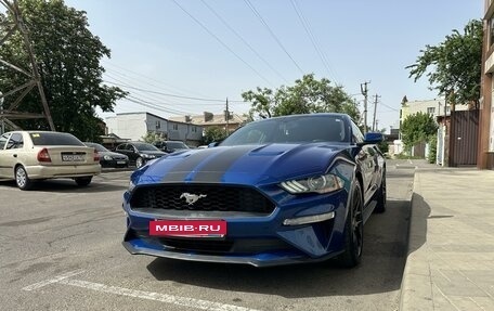 Ford Mustang VI рестайлинг, 2017 год, 3 050 000 рублей, 3 фотография