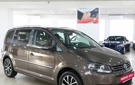 Volkswagen Touran III, 2012 год, 949 000 рублей, 3 фотография