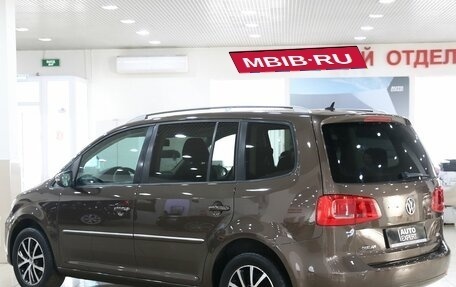 Volkswagen Touran III, 2012 год, 949 000 рублей, 4 фотография