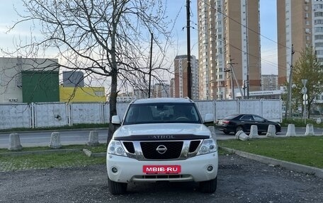 Nissan Patrol, 2012 год, 2 600 000 рублей, 2 фотография