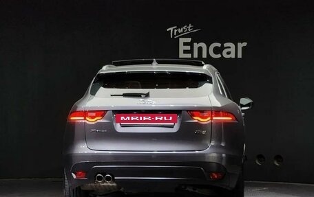 Jaguar F-Pace, 2019 год, 2 690 000 рублей, 4 фотография